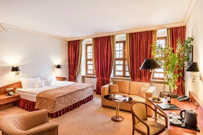 Romantik Hotel Bülow Residenz Hotels near Artesian Fountain