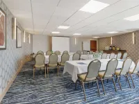 GLō Best Western Mississauga Corporate Centre Hotels near Microsoft Canada Head Office