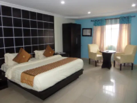 Galpin Suites Ikeja โรงแรมในOjodu
