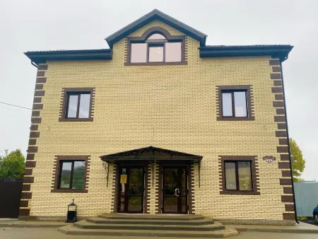 Na Frunze Mini-Hotel Отели рядом с достопримечательностью «Троице-Сергиев Варницкий монастырь»