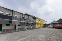 Homestay Hj Suharti Natar Lampung RedPartner Hotels near Taman Labirin Kebun Raya Itera