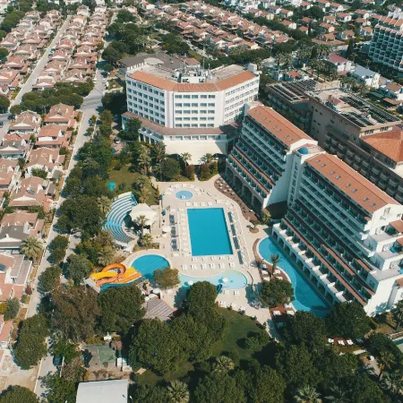 Batıhan Beach Resort & Spa