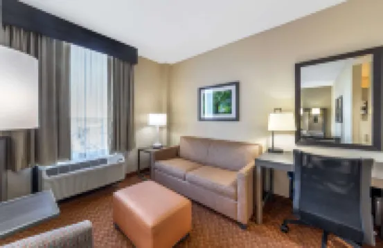 Best Western Plus Kendall Hotel  Suites