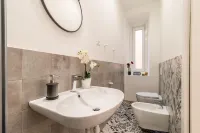 Lovely Guest-Room with Private Bathroom Hôtels à : Opicina