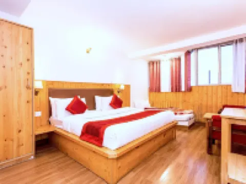Hotel Sun N Snow Mussoorie Hotels in Mussoorie
