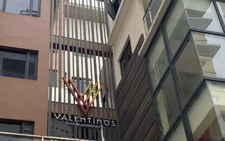 Valentino's Hotel