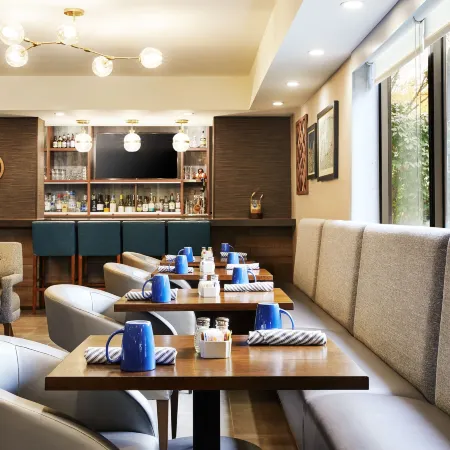Four Points by Sheraton Chicago Westchester/Oak Brook