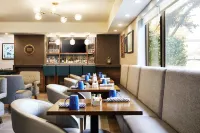 Four Points by Sheraton Chicago Westchester/Oak Brook Hotels in Broadview