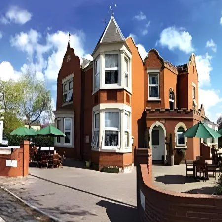 Woodlands Hotel