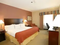 Comfort Inn & Suites Sharonville - Cincinnati North