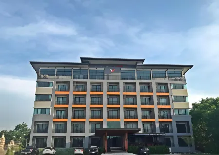 The Royal Ville Residence Отели рядом с достопримечательностью «Buddha Park Luang Pu Sot»