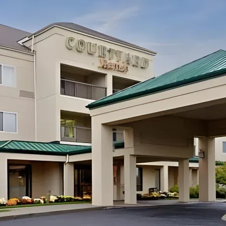 Courtyard Boston Raynham