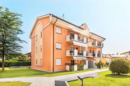 Le Primule F6 Con Piscina by Wonderful Italy