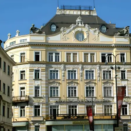 Pension Neuer Markt