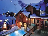 Résidences Village Montana by les Etincelles - Pools