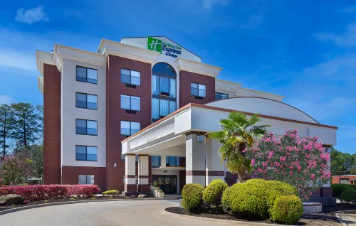 Holiday Inn Express & Suites BIRMINGHAM - INVERNESS 280 by IHG