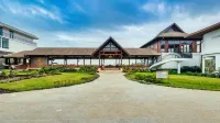Highland Club with Swimming Pool-Gym Hotels in Toap