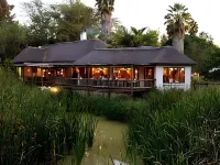 Woodall Country House and Spa Hotel di 