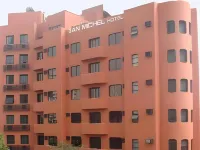 サン ミッシェル ホテル のホテル