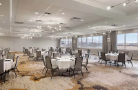 Sheraton Louisville Riverside Hotel