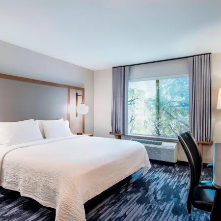 Fairfield Inn & Suites Kelowna