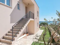 Grota Hotels in Opcina Jasenice