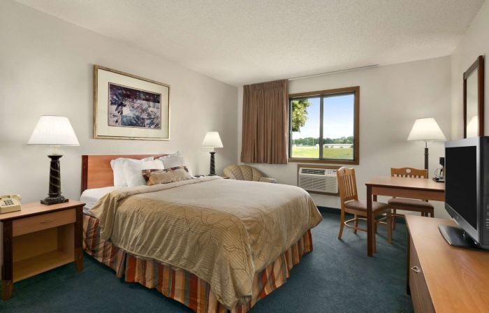 Days Inn by Wyndham Willmar