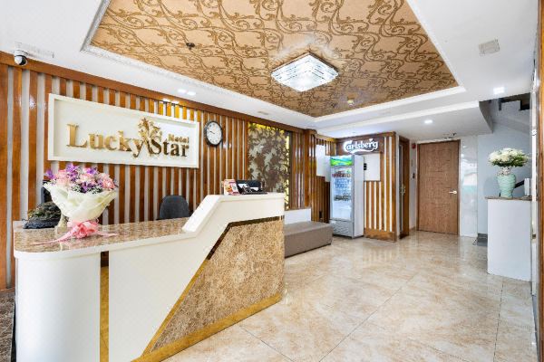 Lucky Star Hotel Q5_3