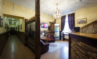 Night Train Mini-Hotel