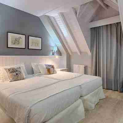 Hotel Ribaeta Rooms