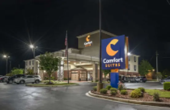 컴포트 스위트 펠 시티, 로건 마틴 레이크 근처