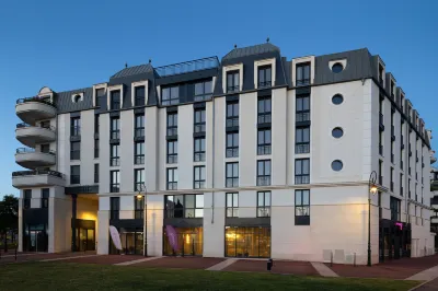 Moxy Paris Clamart Hotel di Chatenay-Malabry