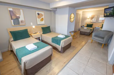 Hotel Plaza Bariloche Hotel dekat Colonia Suiza