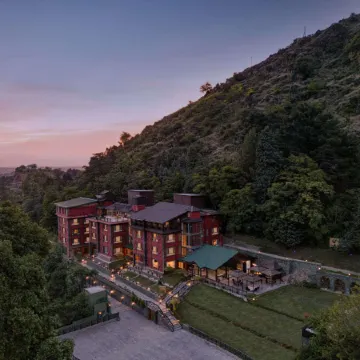 Golden Tulip Srinagar