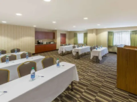 Microtel Inn & Suites by Wyndham Daphne/Mobile Hotels in Daphne