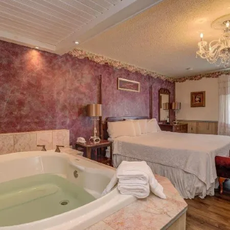 Vacationland Inn & Suites