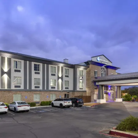 Best Western Medical Center North Inn  Suites Near Six Flags