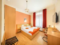 Hotel Golden City Garni Hotels near Prague 3