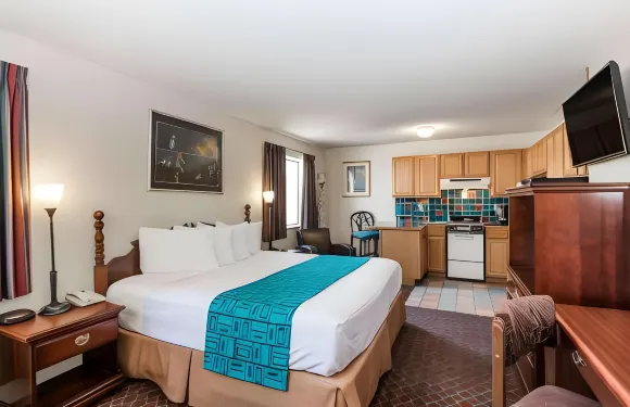 威奇託機場豪生酒店