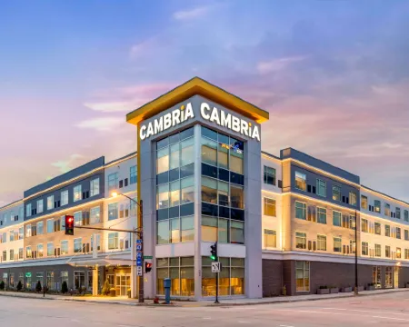 โรงแรมแคมเบรีย มิลวอกี ดาวน์ทาวน์ โรงแรมในมิลวอกี