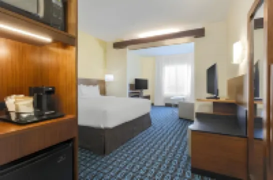 Fairfield Inn & Suites Decatur at Decatur Conference Center