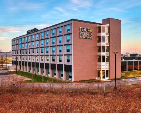 Four Points by Sheraton Cleveland-Eastlake Hotels in Cleveland