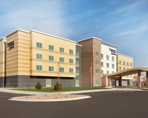 Fairfield Inn & Suites Boulder Longmont Hotels in Longmont