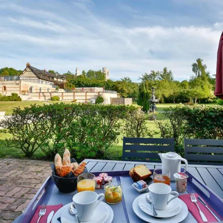 Demeures & Châteaux Hôtel Domaine le Clos des Fontaines Hotels in Upper Normandy