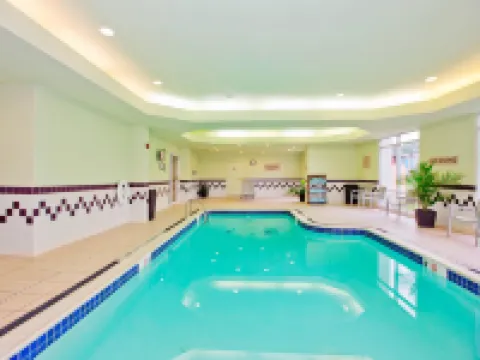 スプリングヒル スイーツ バイ マリオット ピッツバーグ モンローヴィル モンロービルのホテル