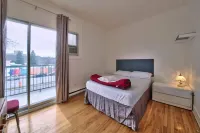 Hotel Mini Inc - balcony