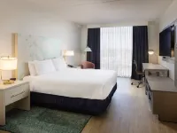 Hotel Dello Fort Lauderdale Airport, Tapestry Collection by Hilton Hotels near Publix Super Market at Beachway Plaza