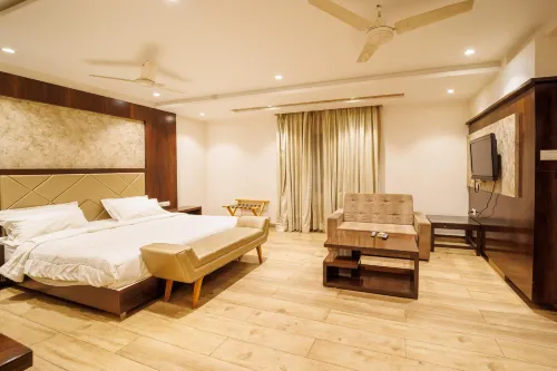 HOTEL CELEBRATION Hotel di Jamnagar