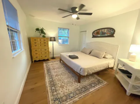 The Sand Dollar – Charming Bungalow in Gulfport, Minutes from Downtown St. Pete