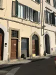 La Casina di Mezzo Florence historic center exposed beams Air conditioning Hotel a Santa Croce